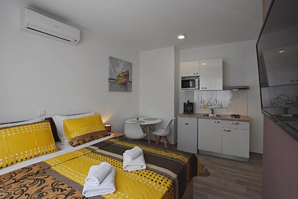 Apartamento Roko & Borna Self Check - In Zadar Exterior foto